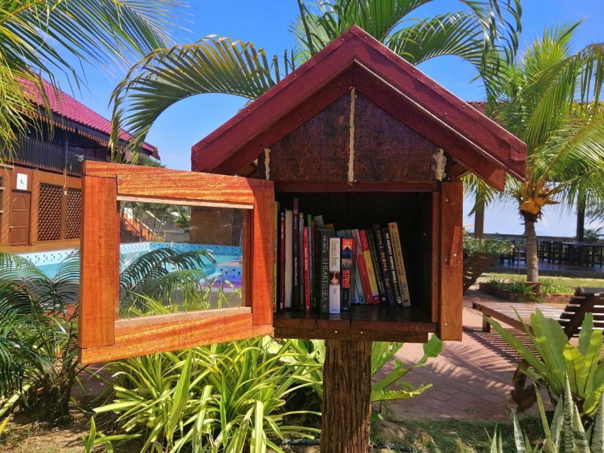 Bayu Beach Penarek Kampung Penarik Екстериор снимка